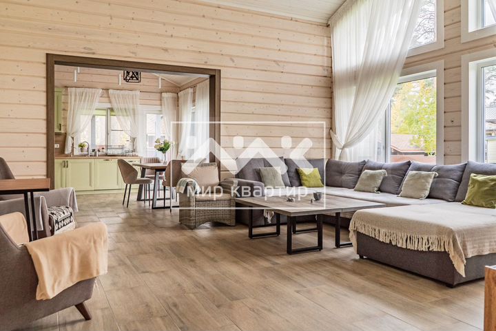 Дом 146 м² на участке 10 сот.