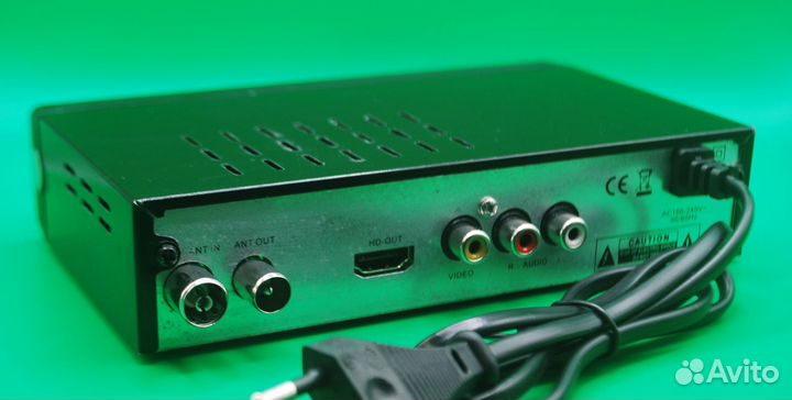 Цифровой телевизионный приемник harper HDT2-5010