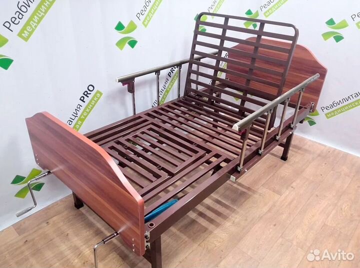 Медицинская кровать для инвалидов