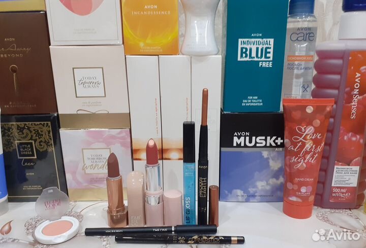 Набор косметики avon