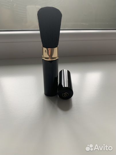 Кисть для румян и пудры