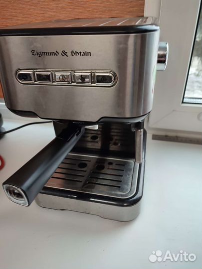 Кофеварка рожковая Zigmund & Shtain