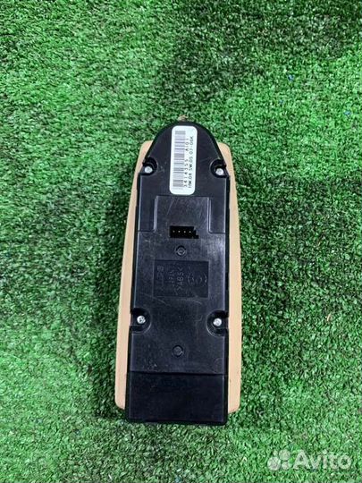 Блок управления стеклоподъемниками Bmw X3 E83