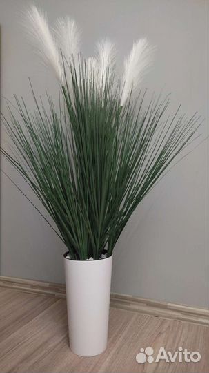 Искусственные растения для декора. Фикус, пальма