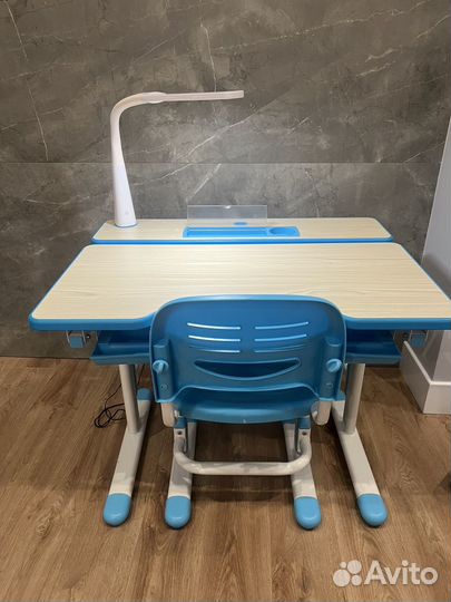 Растущая парта и стул FunDesk