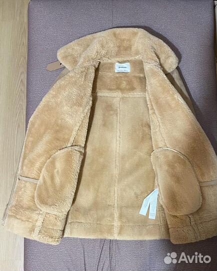 Дубленка Stradivarius