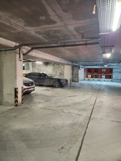 Машиноместо, 15 м²