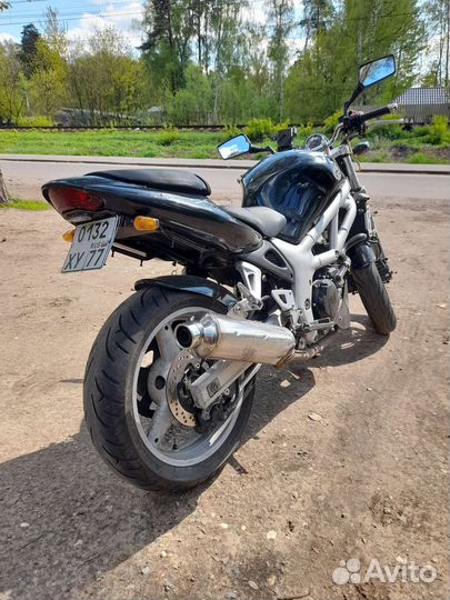 Suzuki sv400