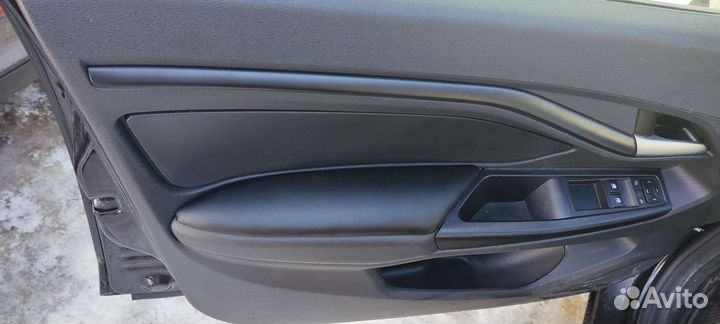 Подлокотники дверей Веста