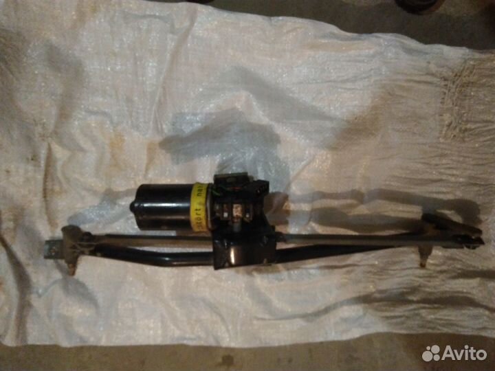 Трапеция дворников с моторчиком audi b4