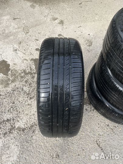 Kinforest KF-550 275/50 R40