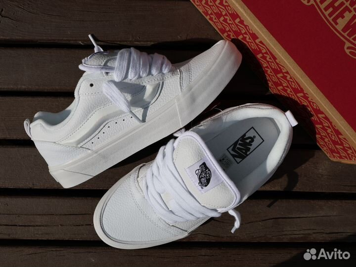 Vans Knu Skool white