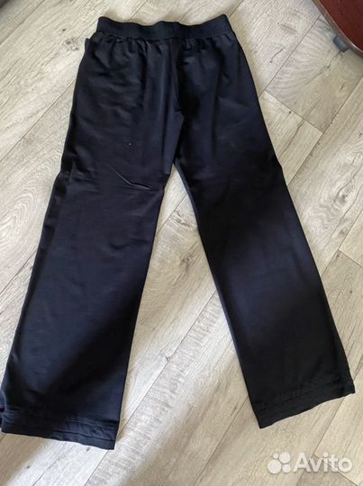 Спортивный костюм женский