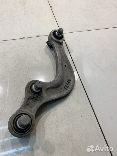 Рычаги подвески (задний, правый, верхний)