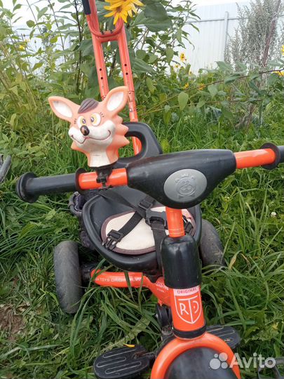 Трехколесный велосипед с родительской ручкой