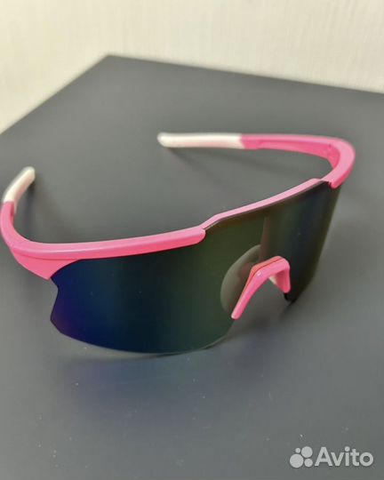 Очки солнцезащитные спортивные