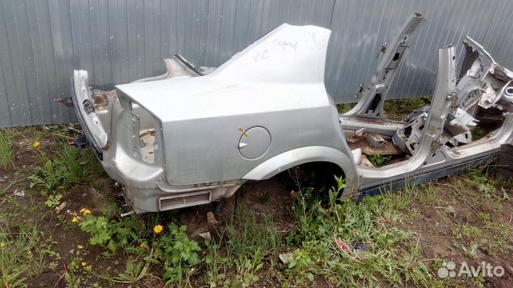 Задняя правая четверть на Опель Вектра Ц Седан