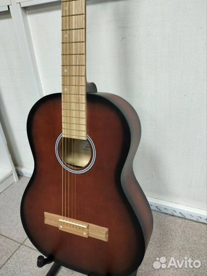 Акустическая гитара