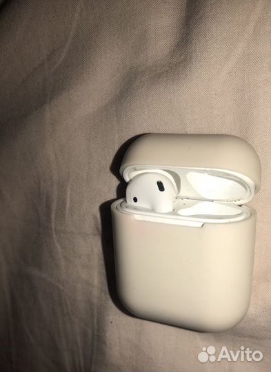 AirPods