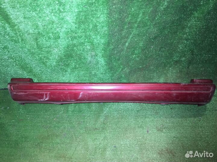 Бампер задний wagon Mazda Capella GV Красный с уси