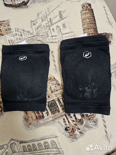 Наколенники асикс