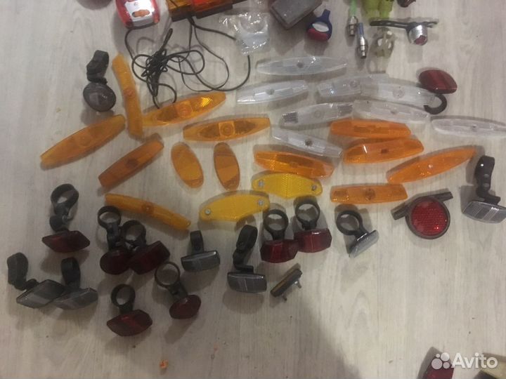 Фонари, фары, катафоты, отражатели