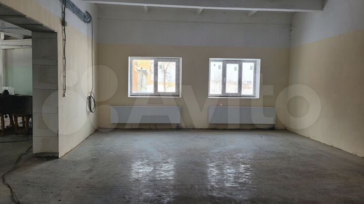 Производство 900 м²