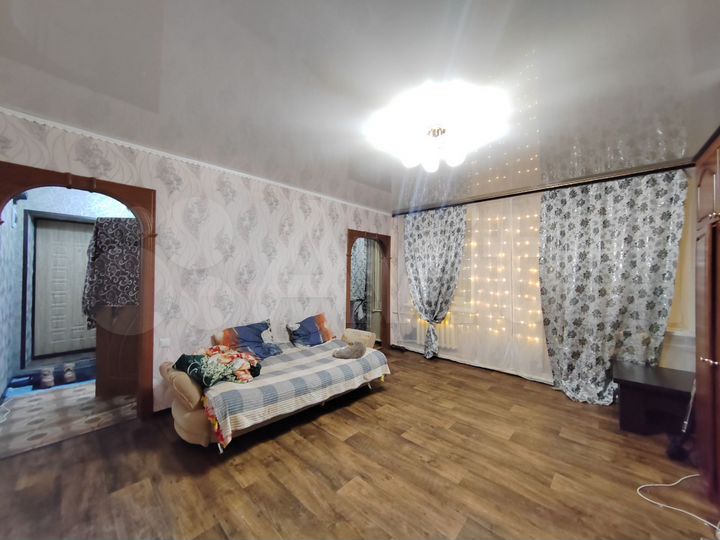 1-к. квартира, 37 м², 1/2 эт.