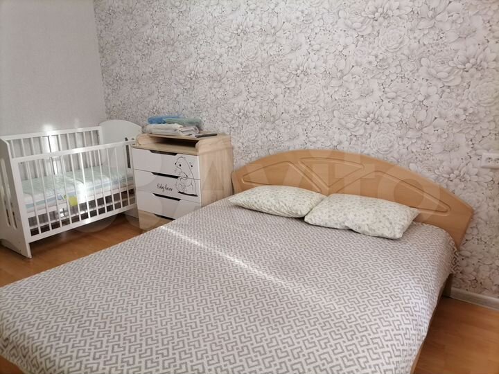 3-к. квартира, 80 м², 8/9 эт.