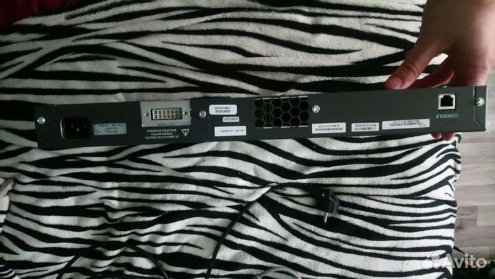 Коммутатор Cisco Catalyst WS-C2960-24TC-L