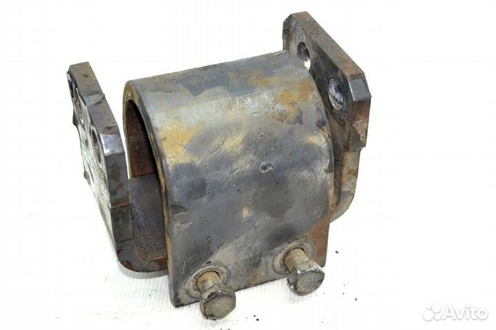 Кронштейн стабилизатора, переднего моста, нижний п