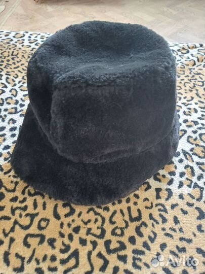 Панама черная меховая