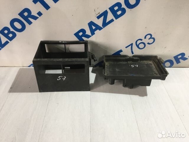 Площадка под аккумулятор lexus IS350 3.5 ат седан