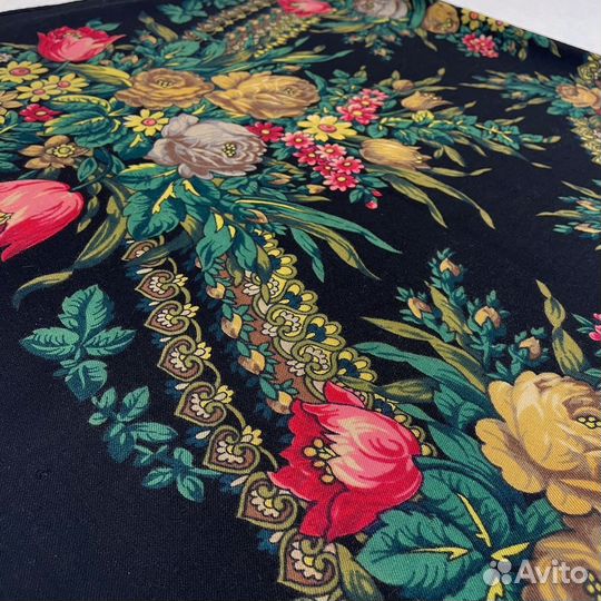 Павловопосадский платок 140х140