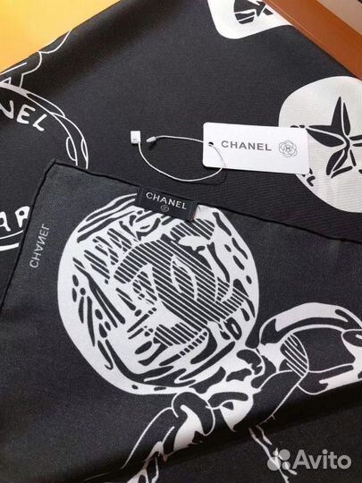 Шелковый платок chanel