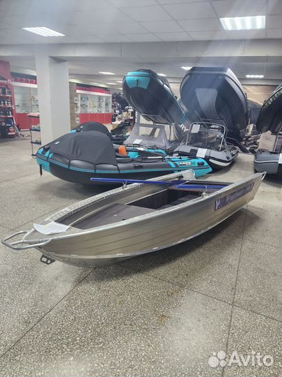 Алюминиевая моторная лодка wyatboat 390 fish