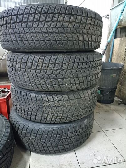 Roadstone Winguard SUV 235/70 R16 105P