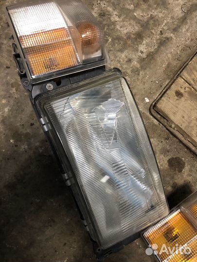 Фары передние на сканию