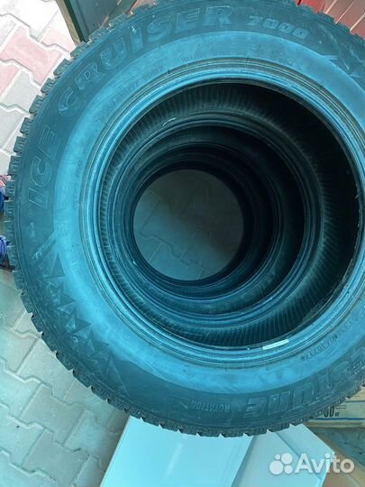 Bridgestone Ice Cruiser 7000 235/65 R17