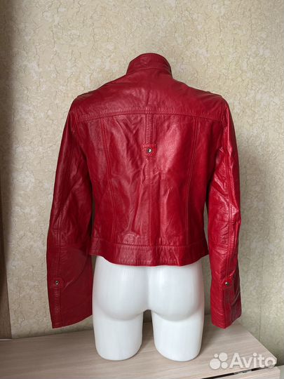 Кожаная куртка 40-42 размер натуральная кожа