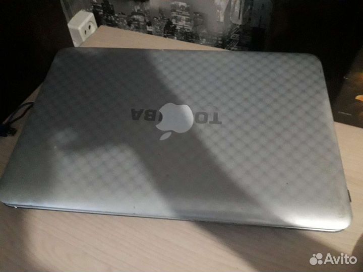 Ноутбук toshiba