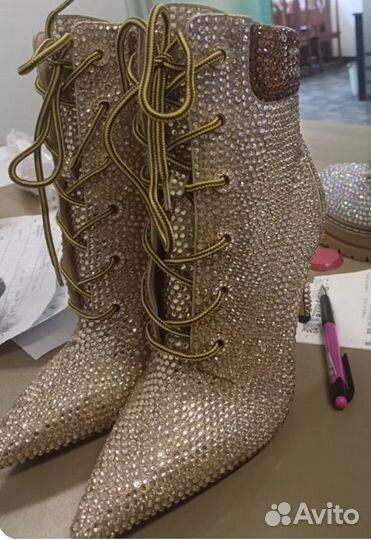 Ботильоны в стразах