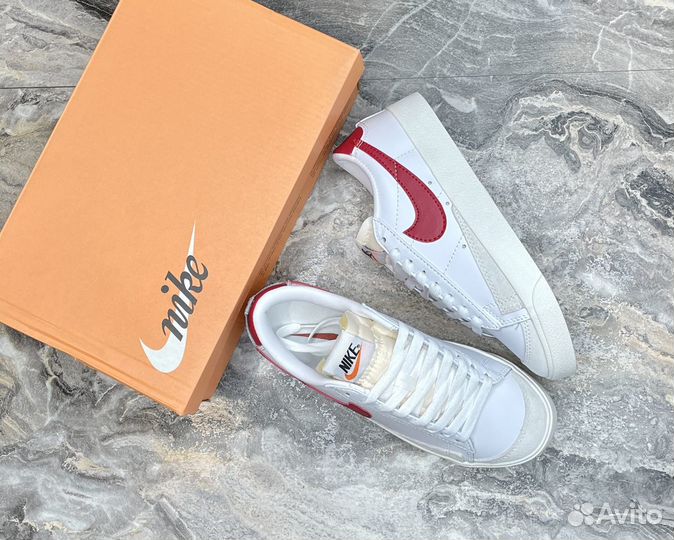 Кроссовки Nike blazer