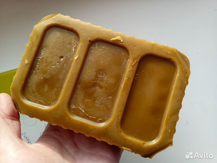 Воск пчелиный