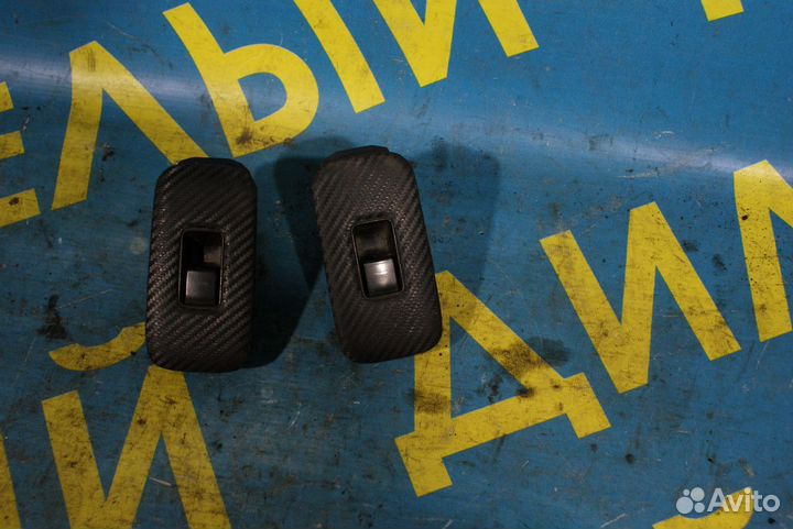 Кнопки стеклоподъемников задние Nissan Maxima a32