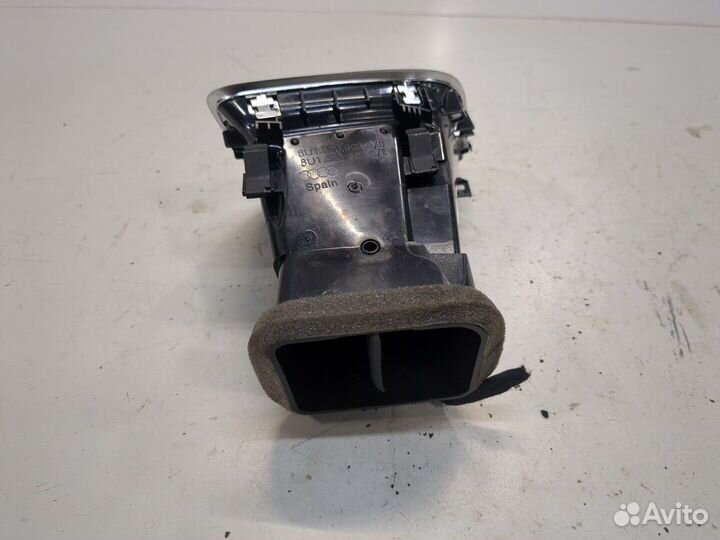 Дефлектор обдува салона Audi Q3, 2018