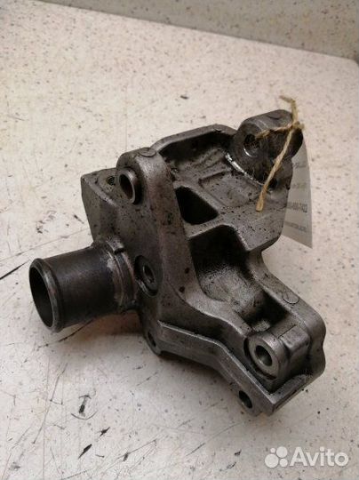 Кронштейн генератора Toyota Mark Ii GX100 1GFE