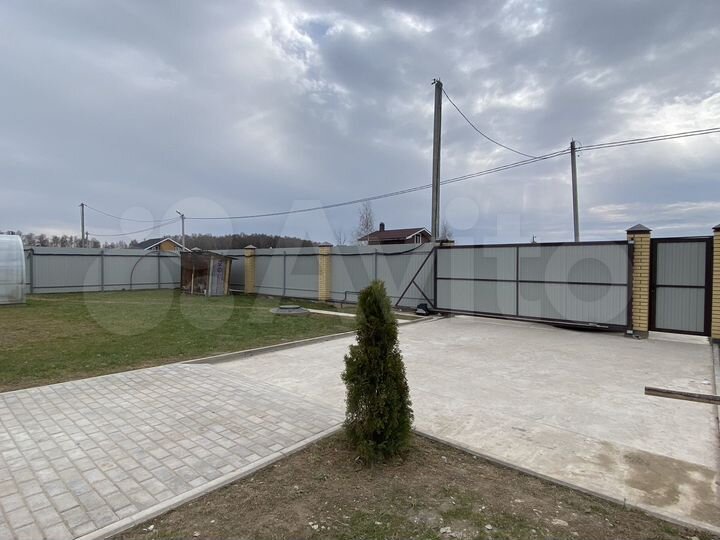 Дом 228 м² на участке 12,5 сот.