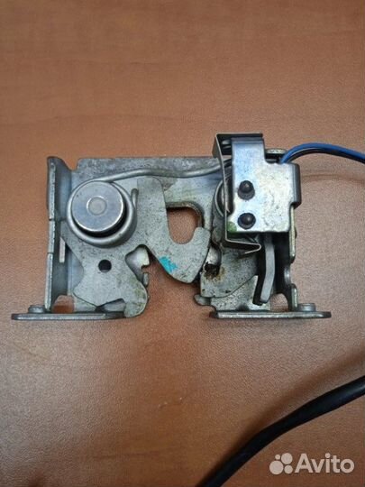 Замок капота с выключателем правый Bmw X6 F16 4DX