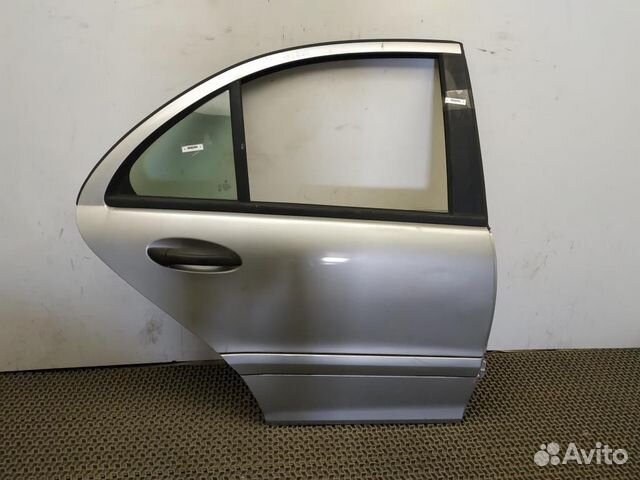 Дверь задняя правая Mercedes-Benz C-Класс